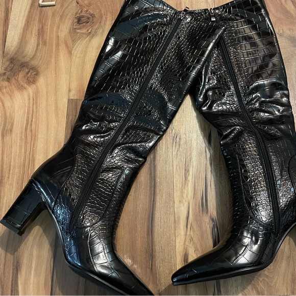 Women's Black Croc-Embossed Knee Boots - Picture 9 of 17